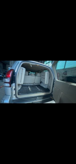 Toyota land cruiser j120