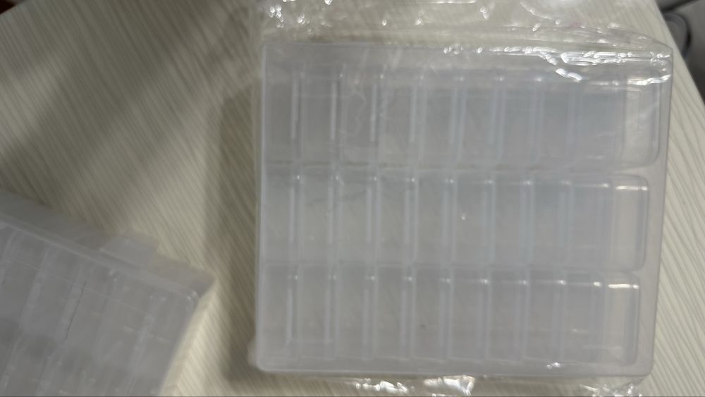 Продам маленькие контейнеры