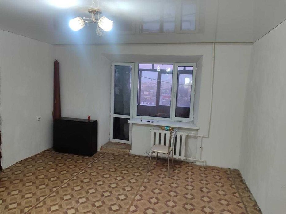 3 комн дом свечка на 4 мкрн рядом с ТД Одежда / Помощь в ипотеке