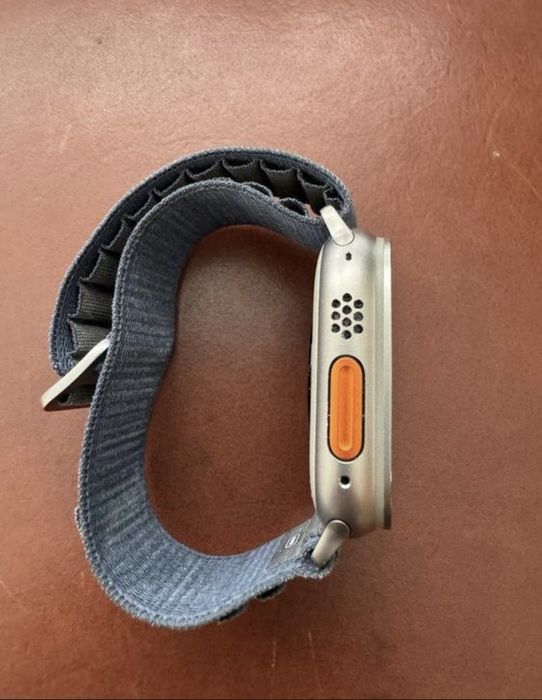 Apple Watch Ultra 2 49mm Titanium