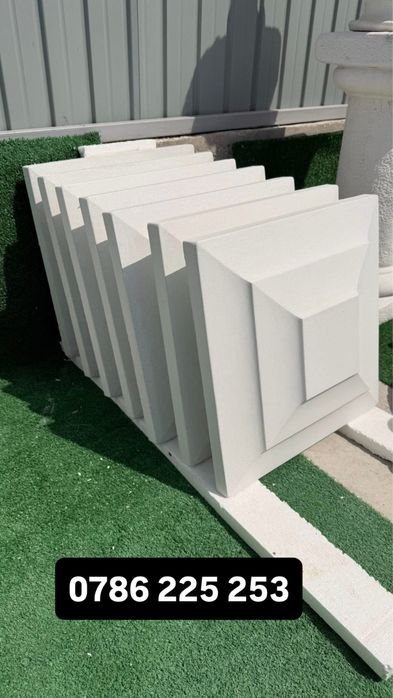 Vand coame de gard si capace pentru stalpi din ciment alb aditivat armate cu fibra si fier