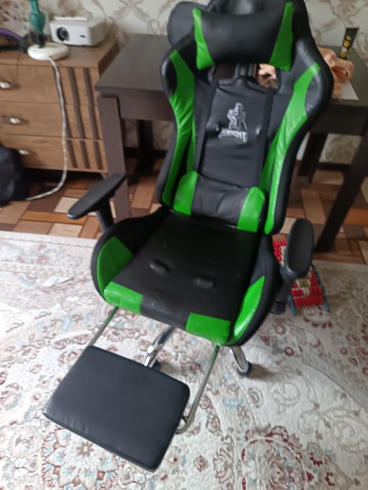 Игровое кресло продам