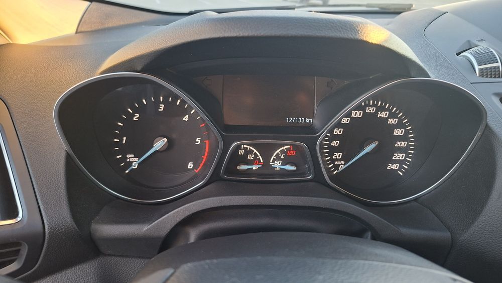 FORD Kuga 2016 — imagine 3