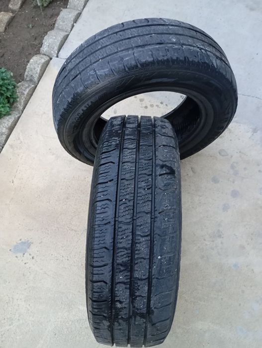 Vând  anvelope de Iarnă Rosava pentru dube,carosate,microbuz.Perechea