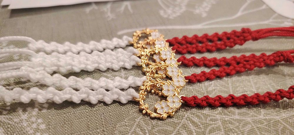 Мартеници/ гривни, всичко за Баба Марта