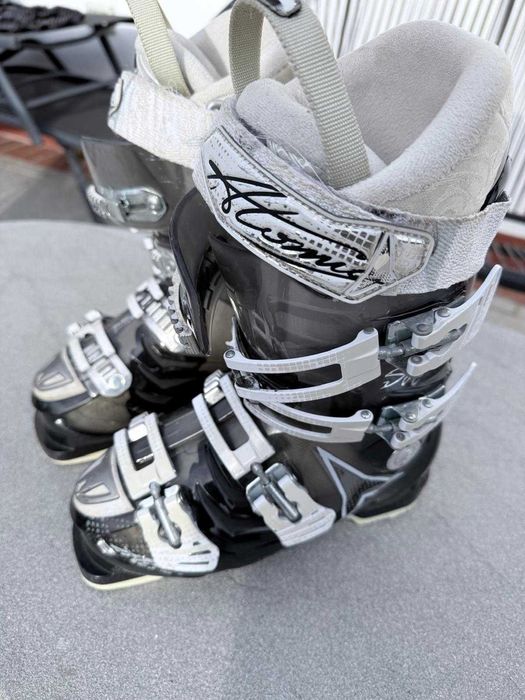 Clapari ATOMIC nr. 23 - 23.5