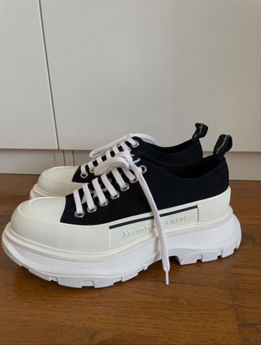 Alexander McQueen Tread Slick обувки