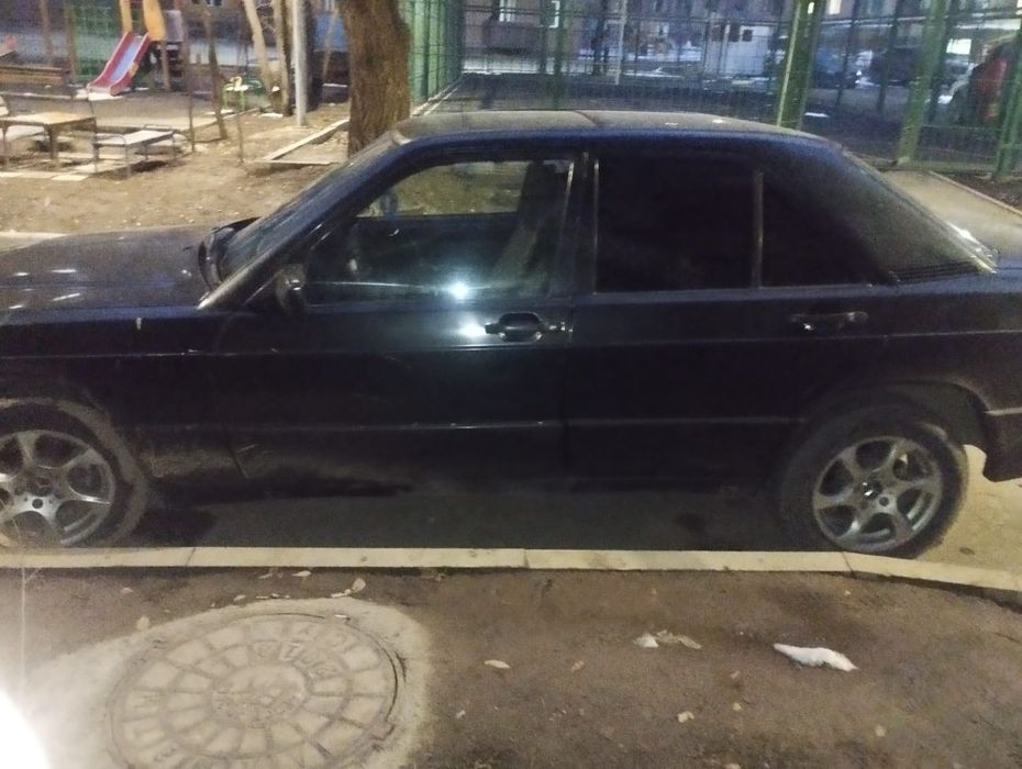 Продам Мерседес 190