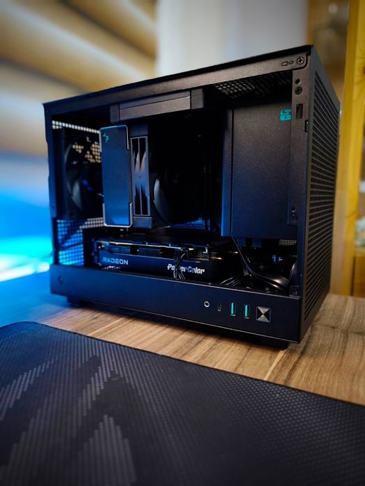 Mini-ITX Gaming PC като конзола | RX 9060 XT 16GB
