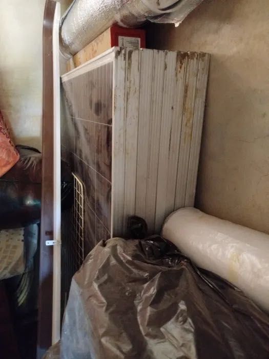 Солнечный панель с батареями новый