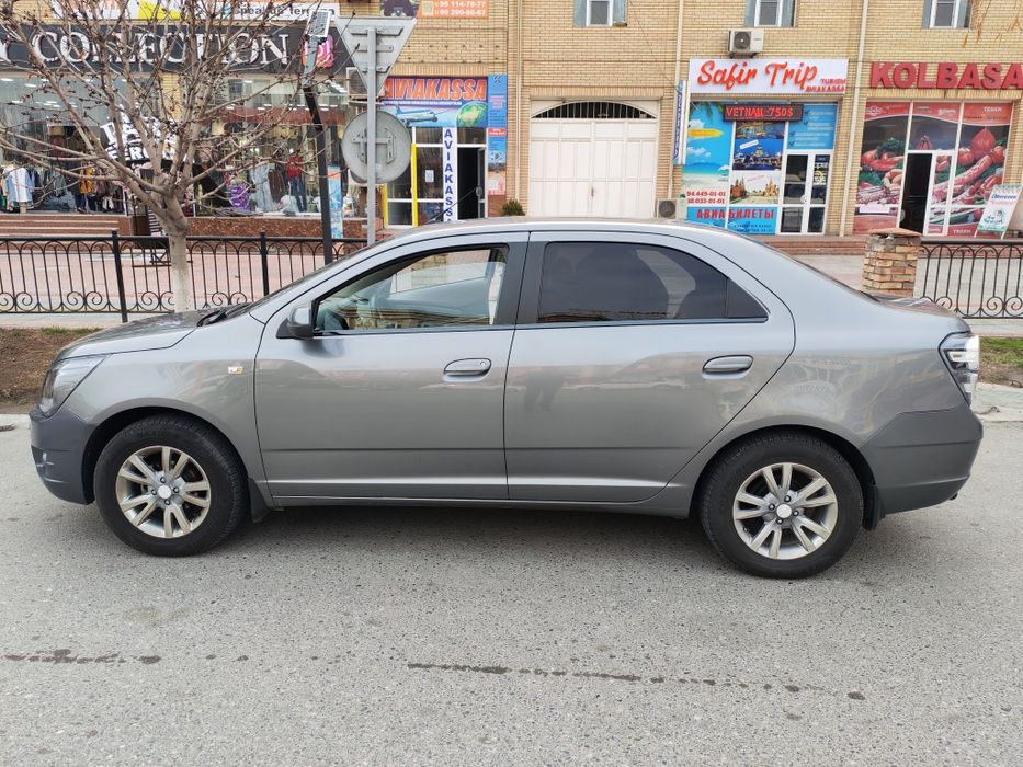 2015 йил 2 евро Автомат. 197 000 км юрган. Бир карич краскаси Бор.