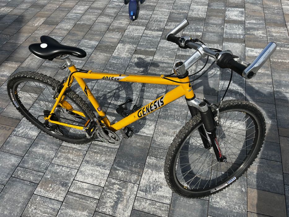 Bicicleta GENESIS