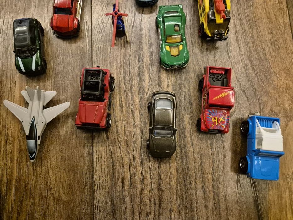 Метални колички, Matchbox, Hotwheels