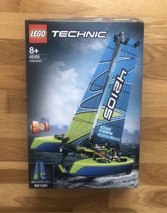 Lego Technic 42105 Catamaran