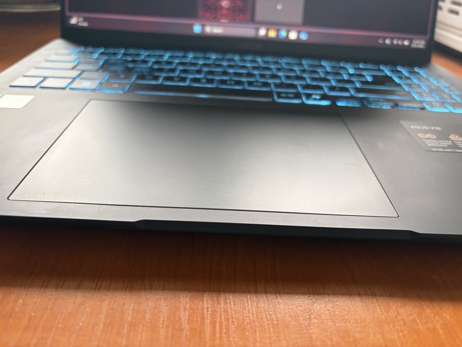 Laptop 2025 ASUS V16 V3607VU