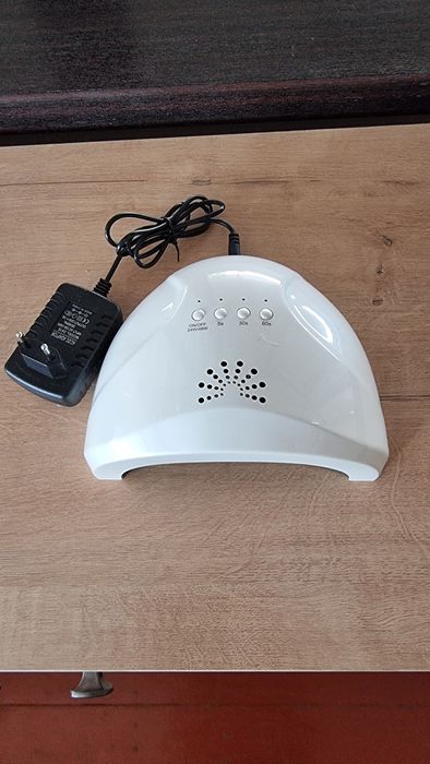 Лед лампа ультрафиолетовая