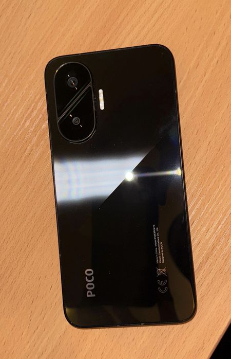 Продам Poco F7 (12/512)