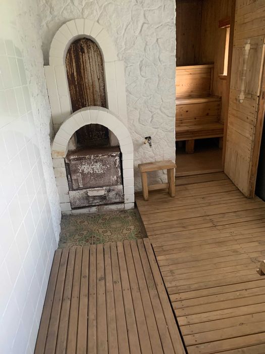 Продается Трех уровневый дом в районе Г. Дружбы.