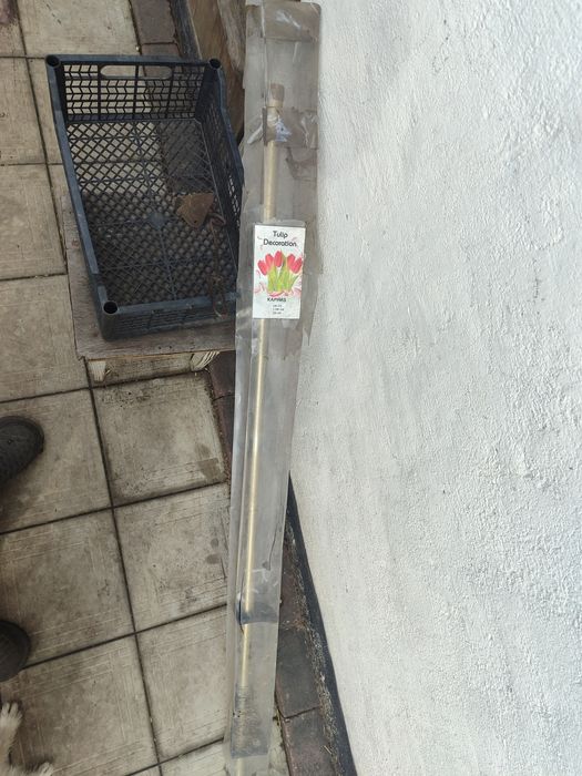 Металлический карниз для штор