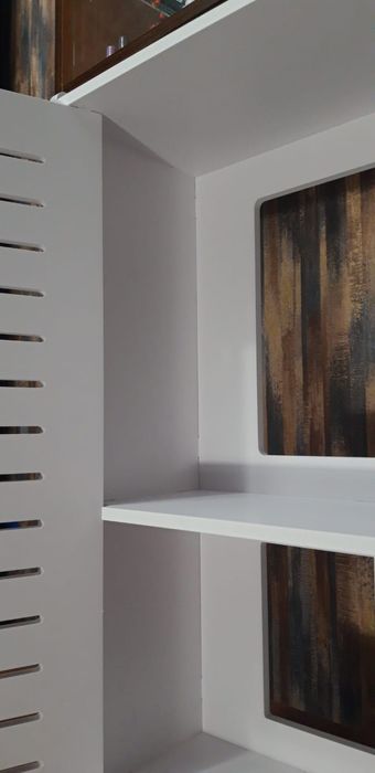 Продам  полки   .