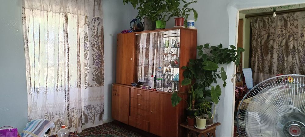 Chinoboda uy srocni sotiladi