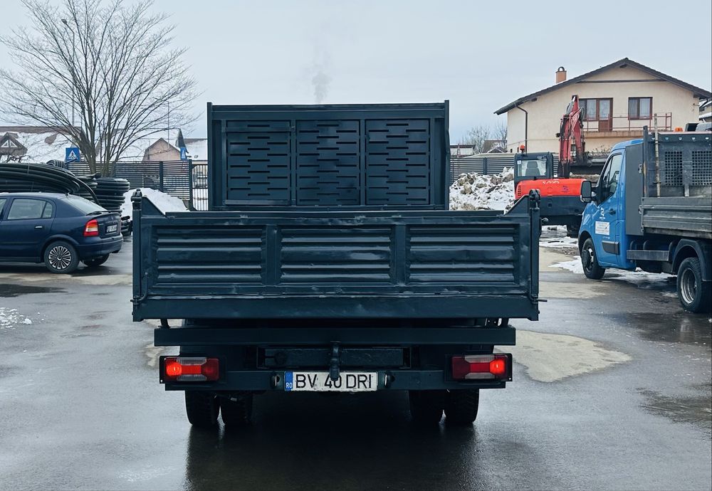 Iveco basculabil pe 3 parti 35c15