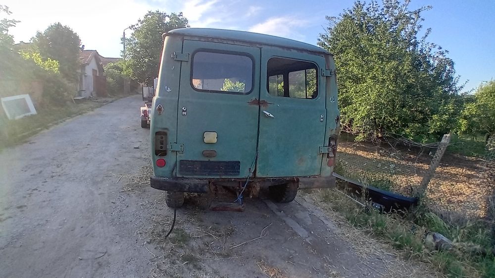 Уаз 452 на части