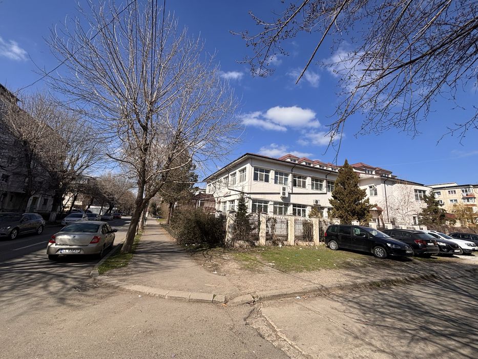 Inchirierz spatiu 320mp - zona de interes