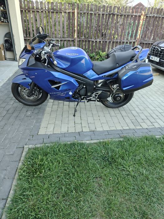 Triumph sprint St 1050