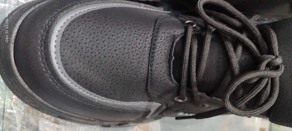 Мъжки обувки голям размер