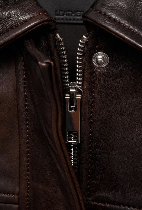 Кожено яке Mango