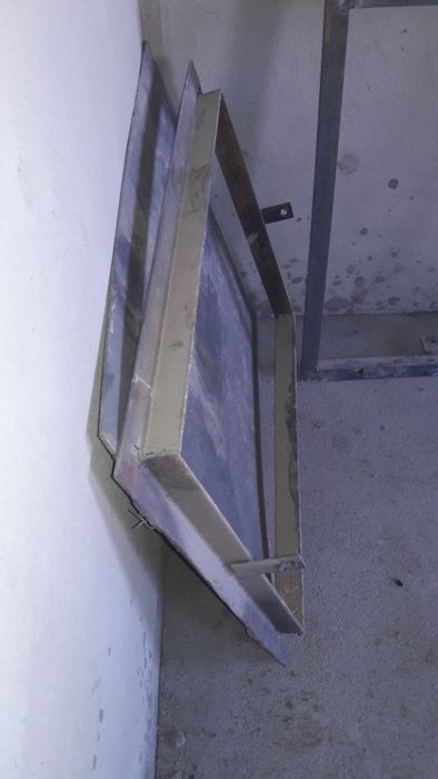 Люк для дачи,гаража или дома