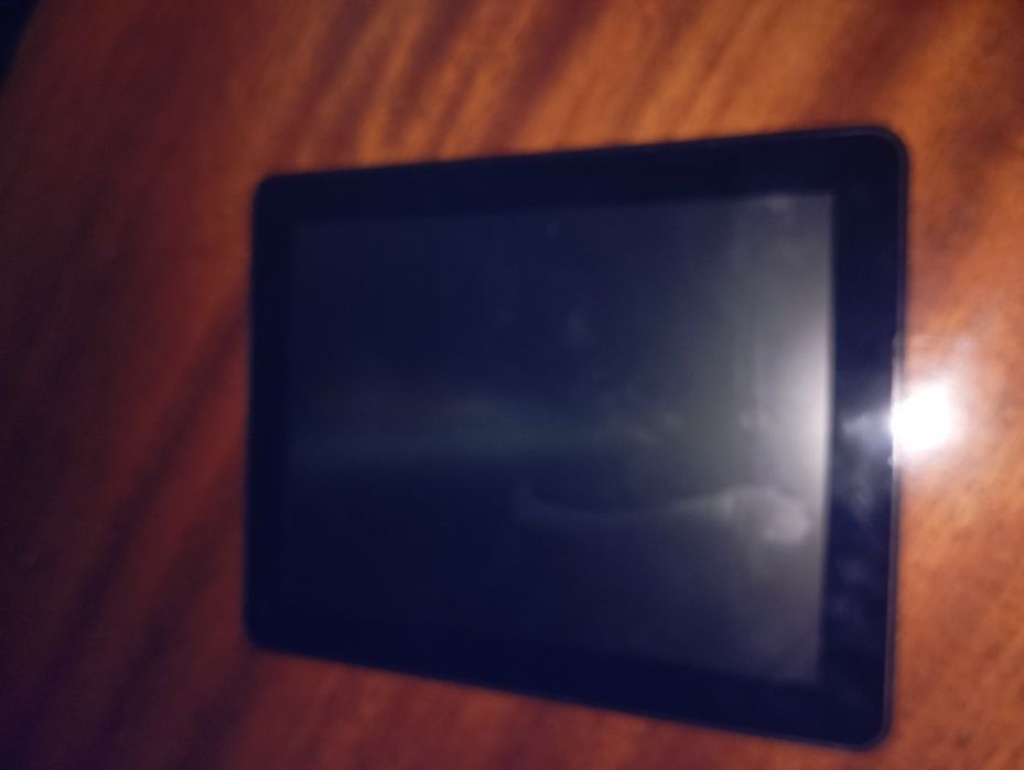 Продам планшет ME Tablet "Z400"