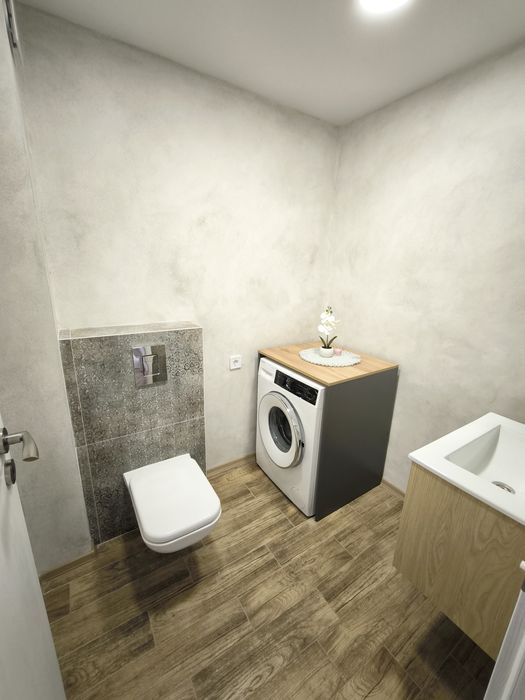 Продавам 3-стаен апартамент 90 кв.м