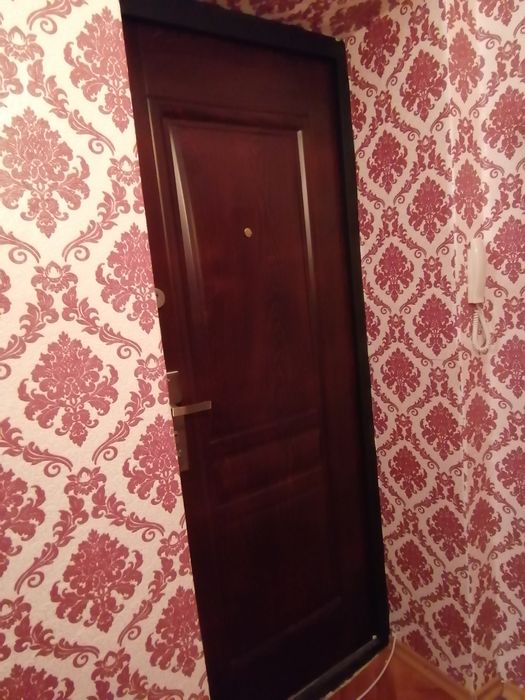 Продается однокомнатная квартира, район площади Независимости.