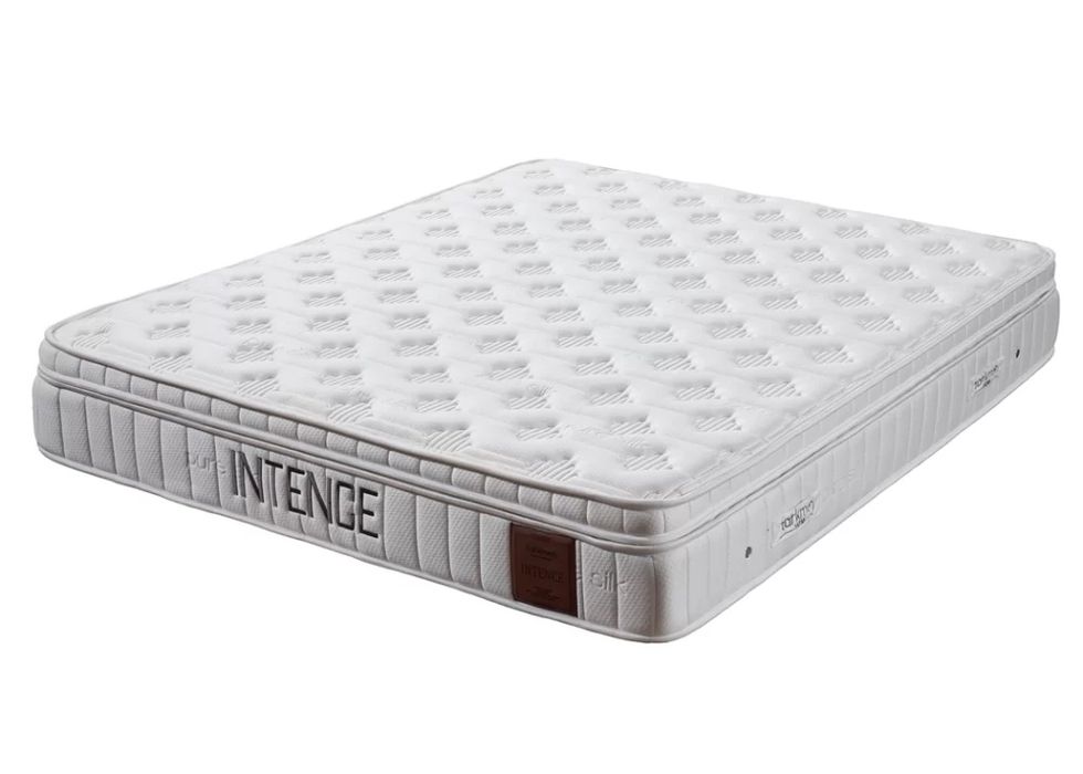 Тапицирано легло Intence