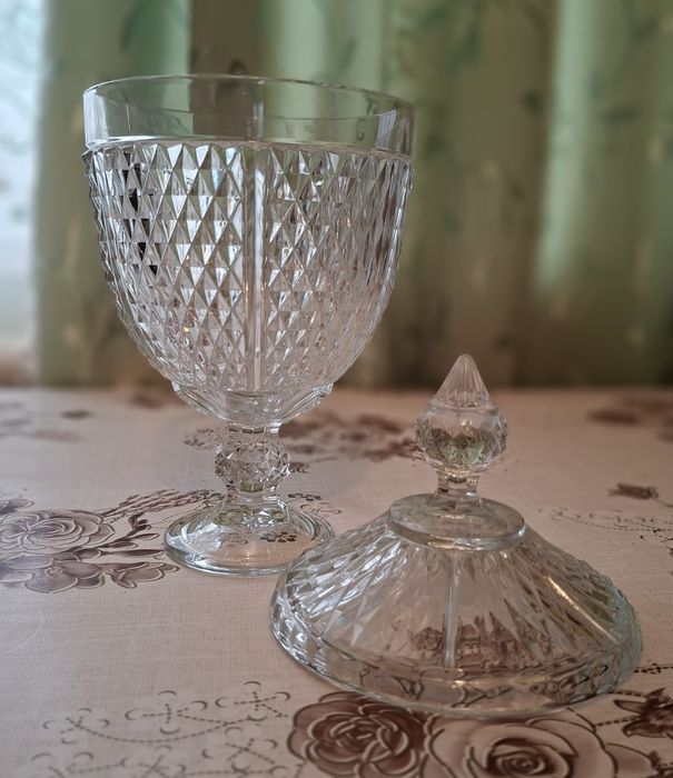 Ваза с крышкой высота 33 см Pasabashe