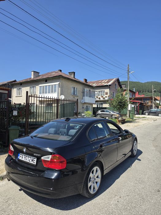 BMW e90 320i 150кс