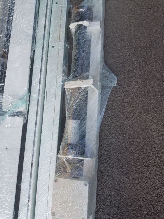 Охранителна решетка с мотор