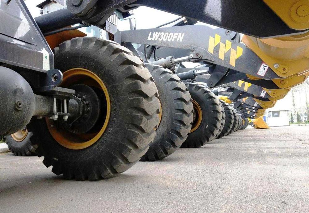 Продаем фронтальный погрузчик XCMG LW300FN  1,8 РЫЧ