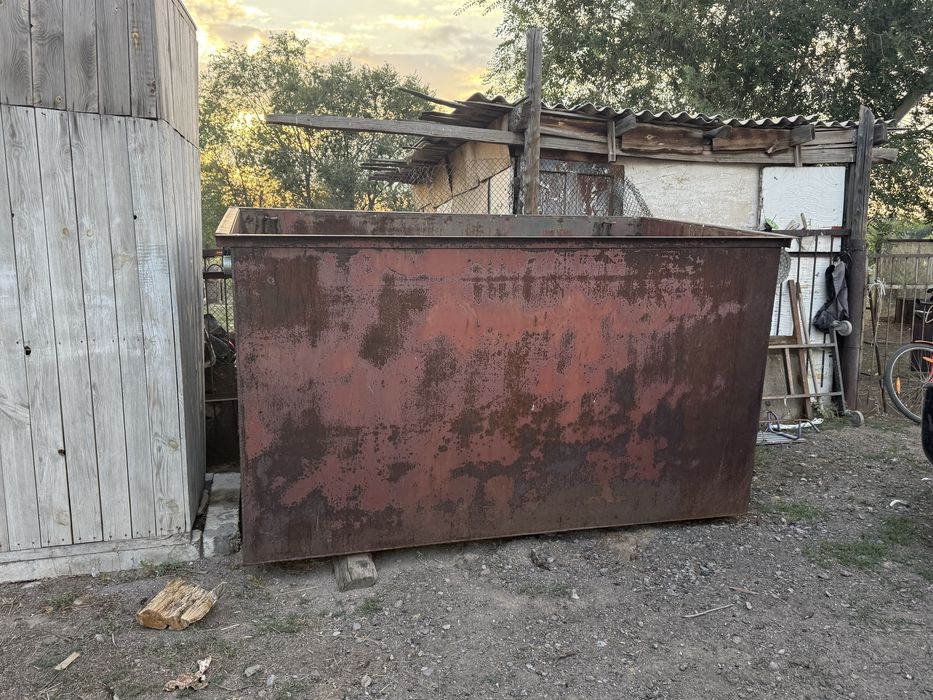 Бак для полива или воды