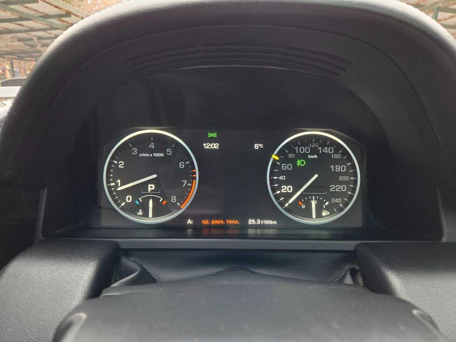 Продаю свою машину  RANGE ROVER