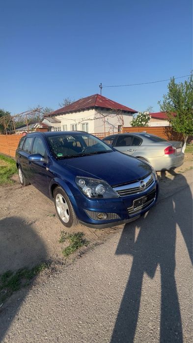 Vand opel astra H 1.6  Pret NEGOCIABIL