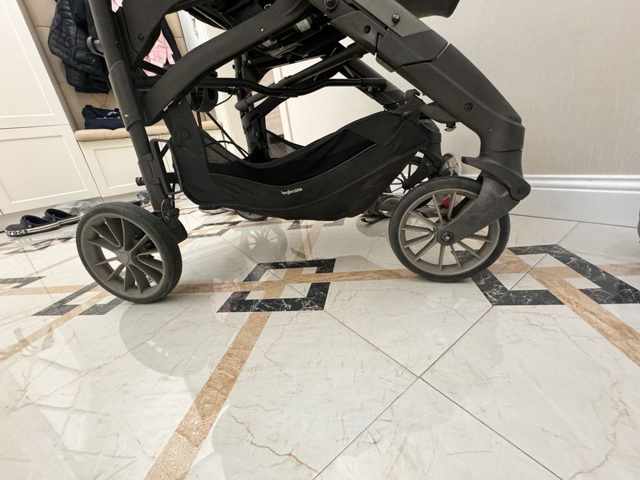 Продаю коляску-трость