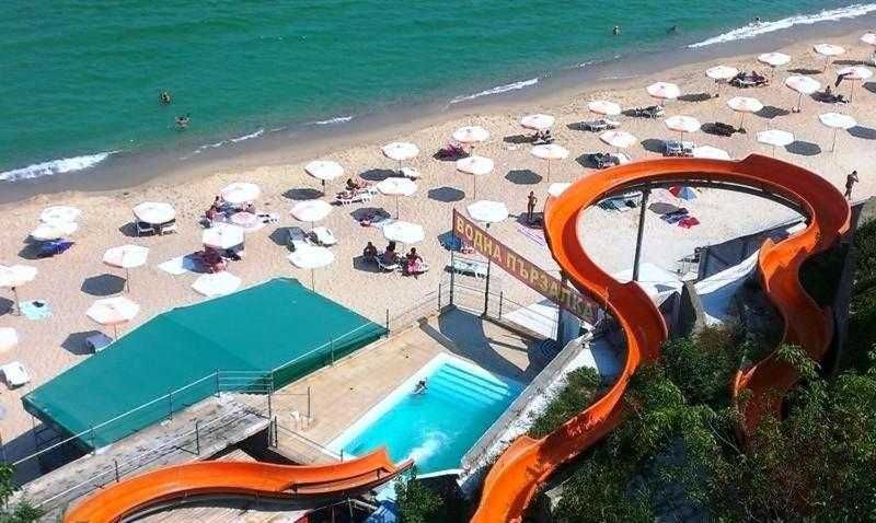 Двустаен апартамент в к-с Silver Beach-град Бяла! Първа линия море!