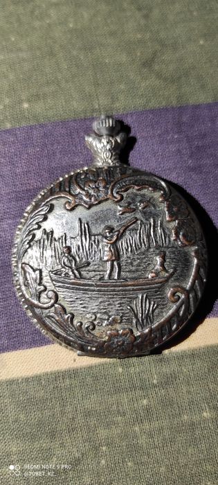 Антикварные часы