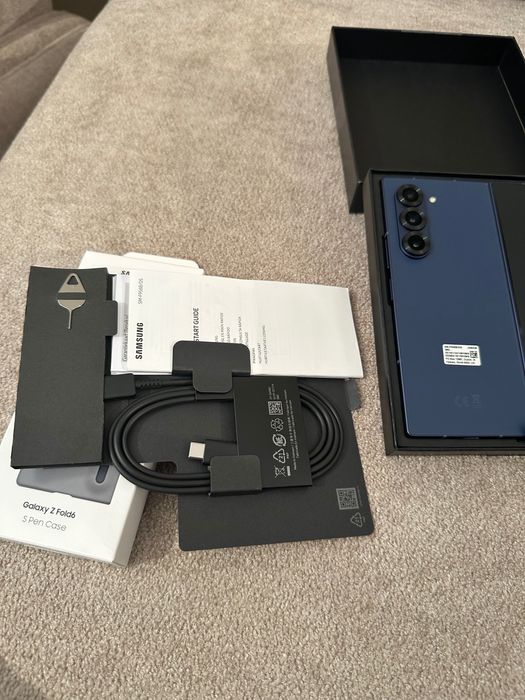 Samsung Galaxy Z Fold 6