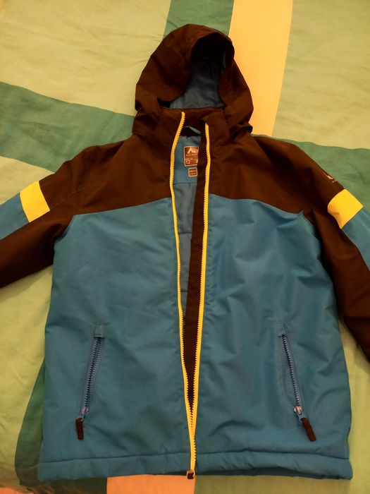 Детско яке  MC KINLEY ръст 152  за 12 години.