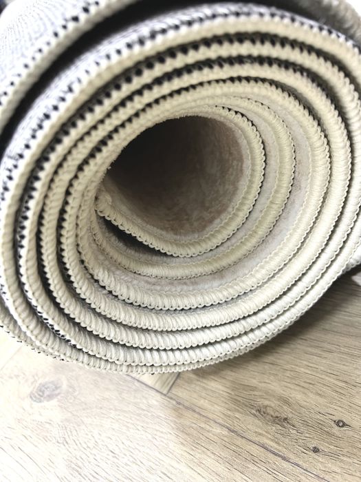 Ковер новый 200*300