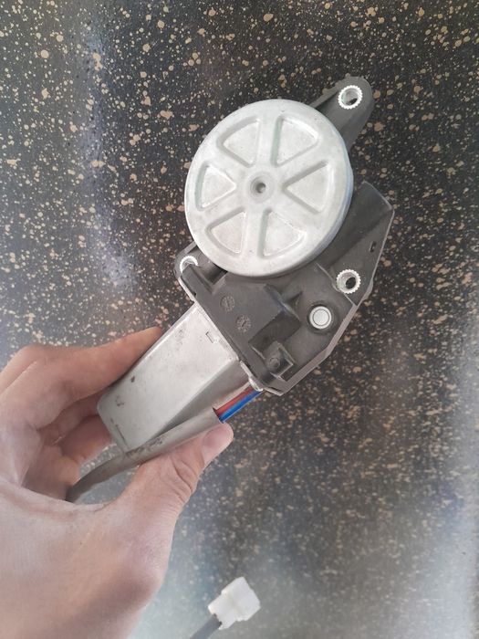 Matiz oyna kõtaradigan matorchik